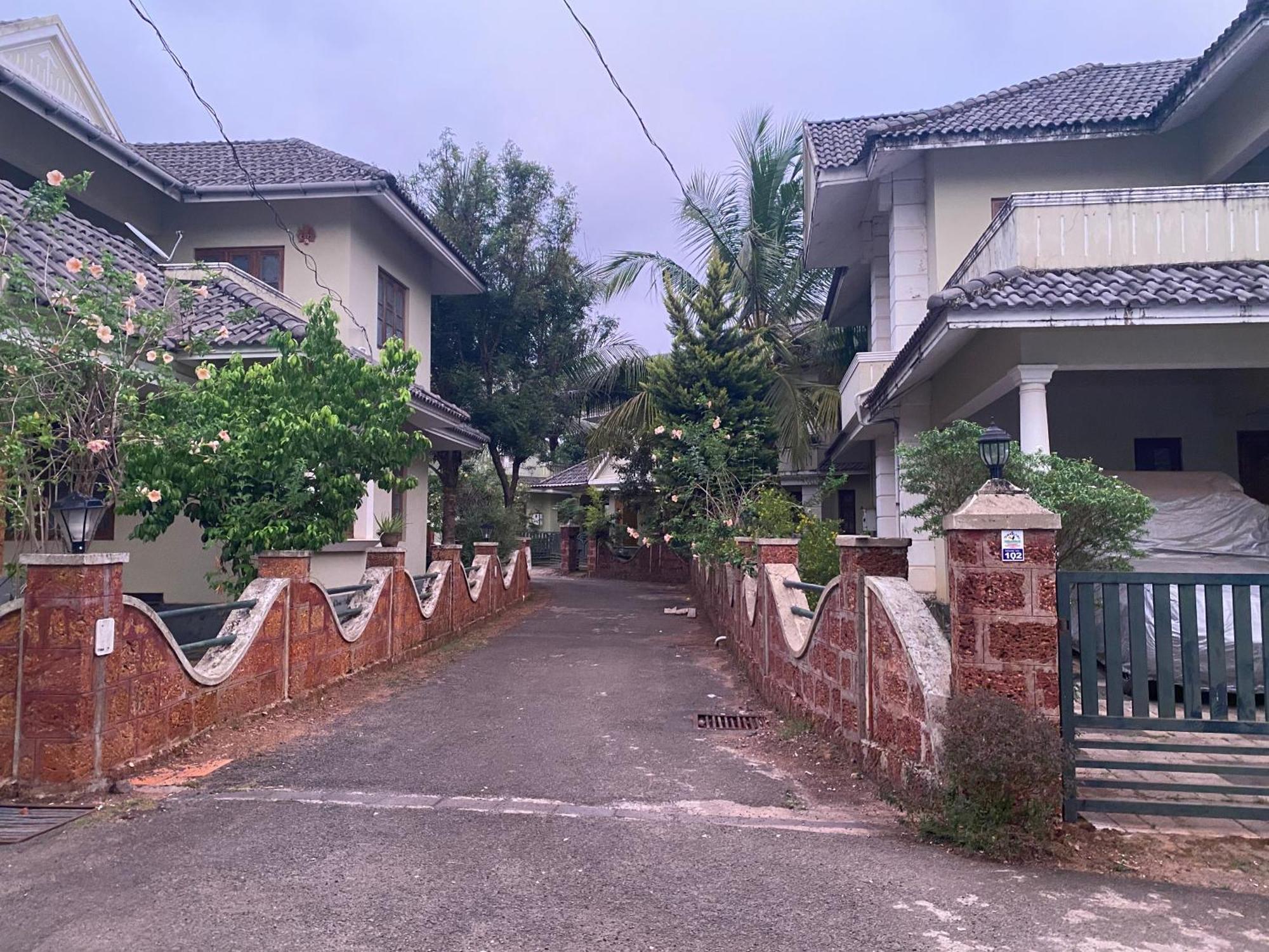 "Radhas" 4Br Villa In Gated Spring Field Community, Kannur Exteriör bild